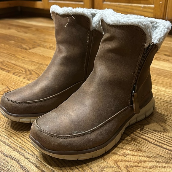 Skechers Shoes - Skechers Synergy Snow Boots